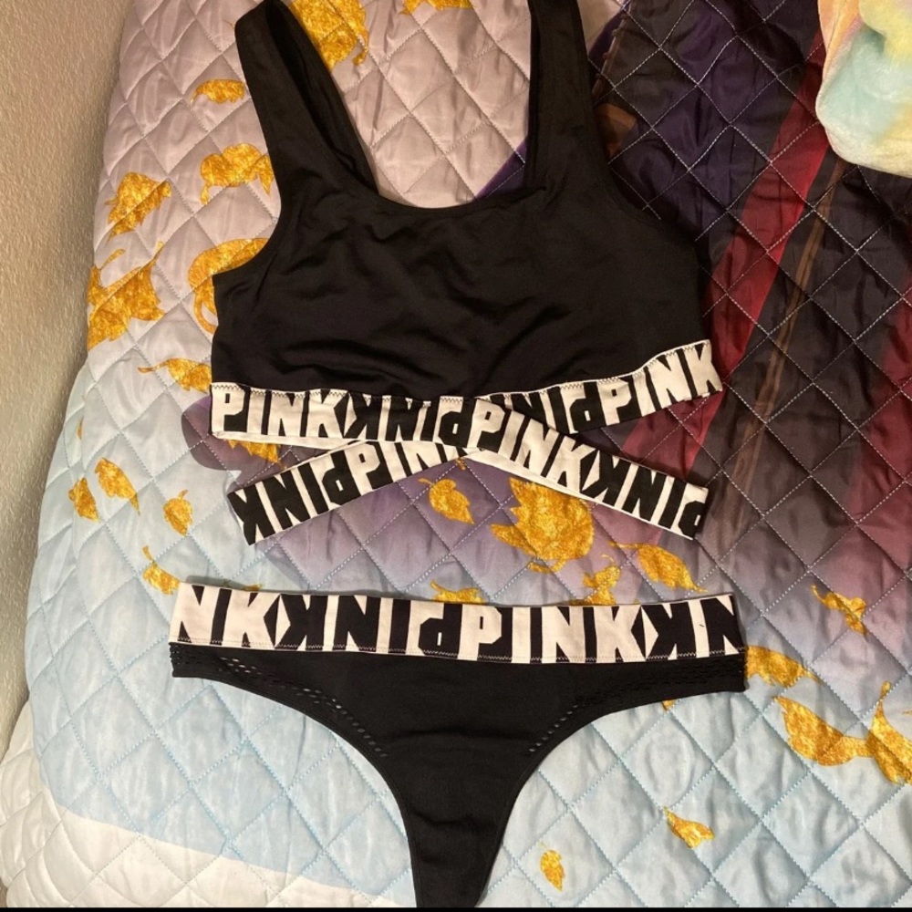 Top and bottom set